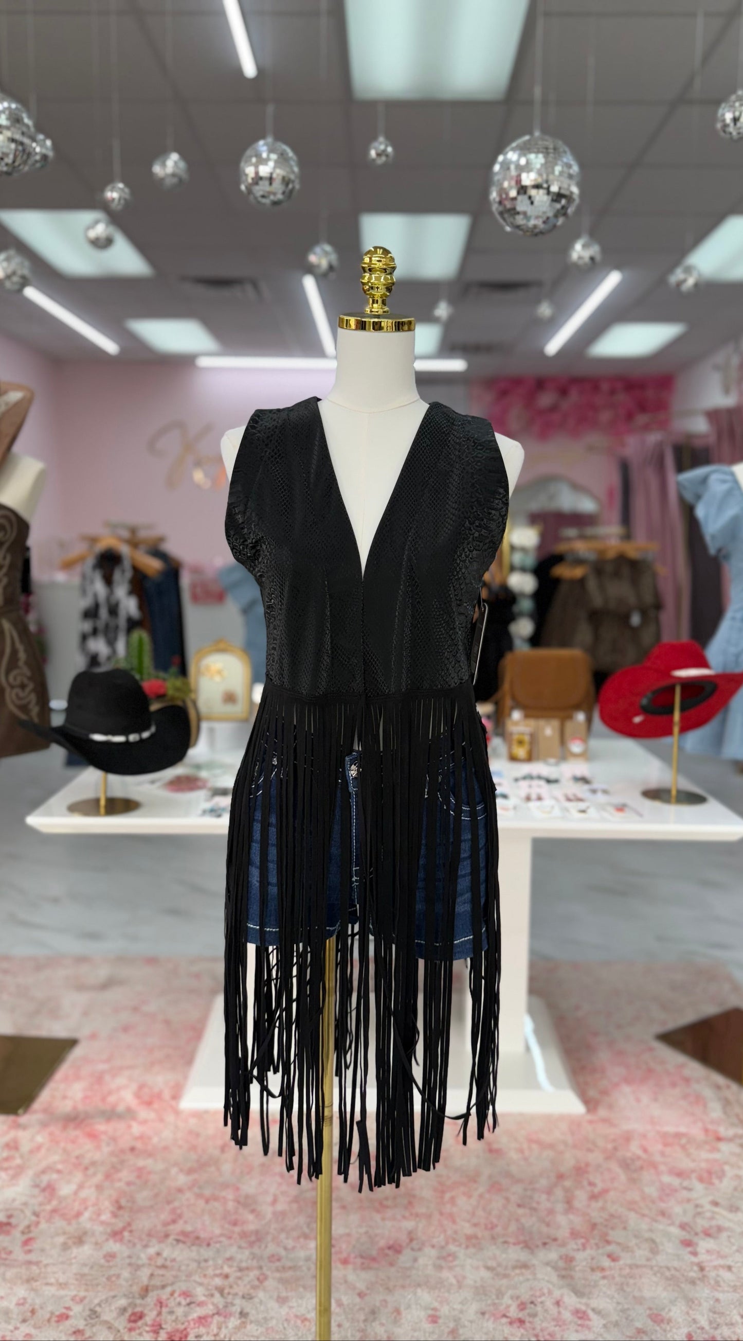 Snake Fringe Vest-Black